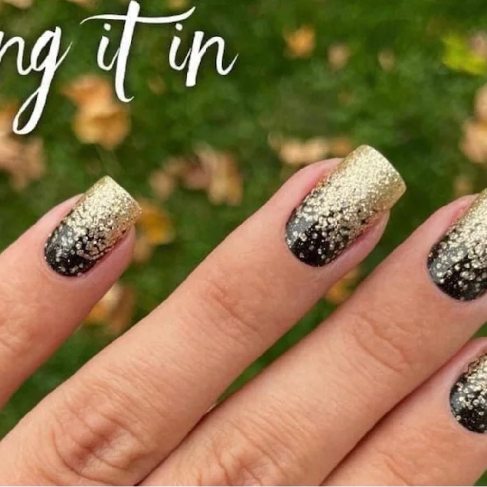 Color Street “Ring It In” - Picture 3 of 3